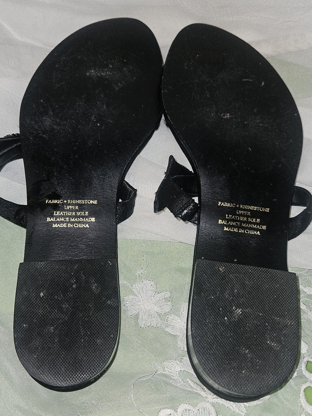 Spiegel Black Crystal Bow Thong Sandals - Women's - Picture 5 of 5